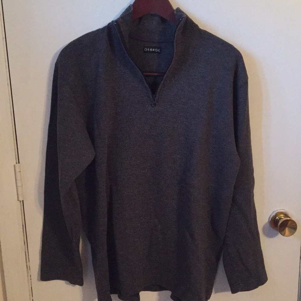 Quarter Zip Up